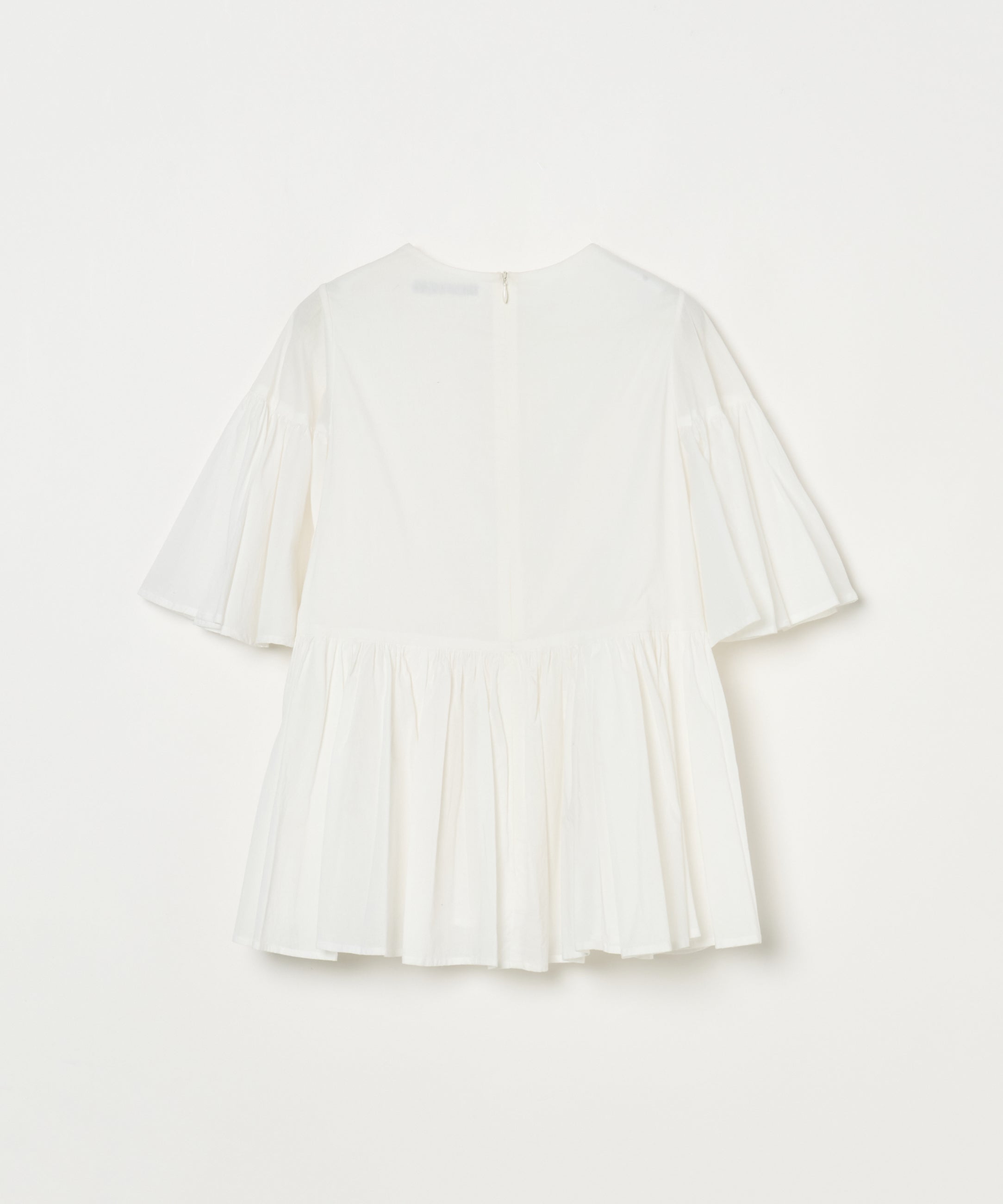 フリージアのブラウス White Chalcedony
