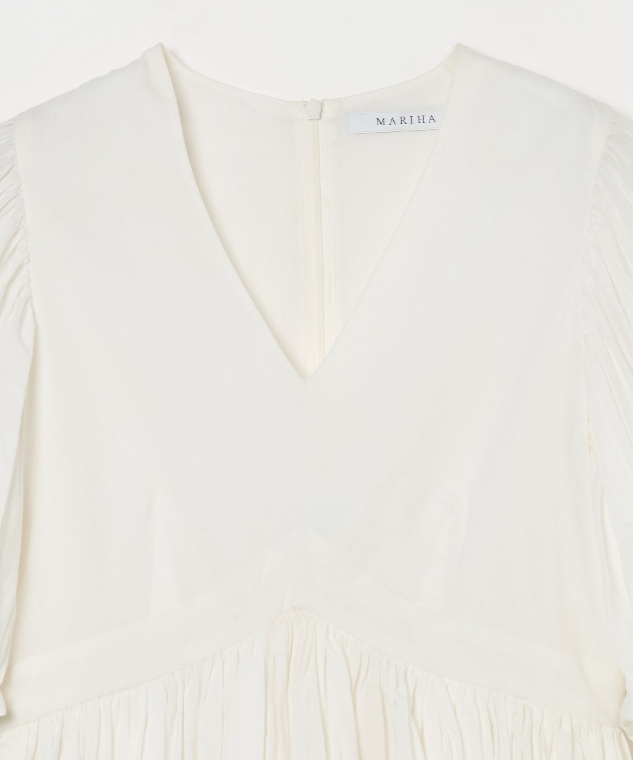 ラストダンスのブラウス White Chalcedony