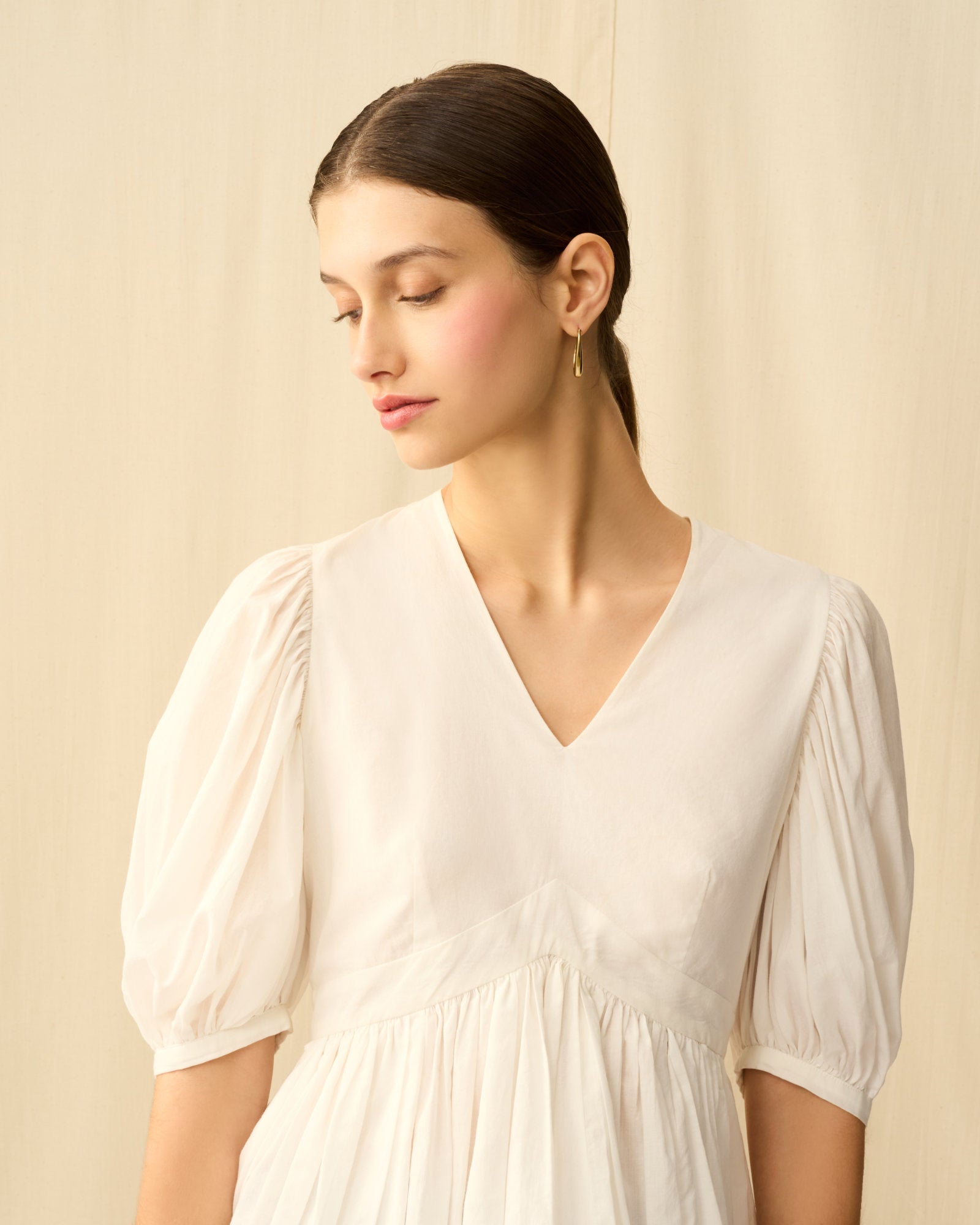 ラストダンスのブラウス White Chalcedony