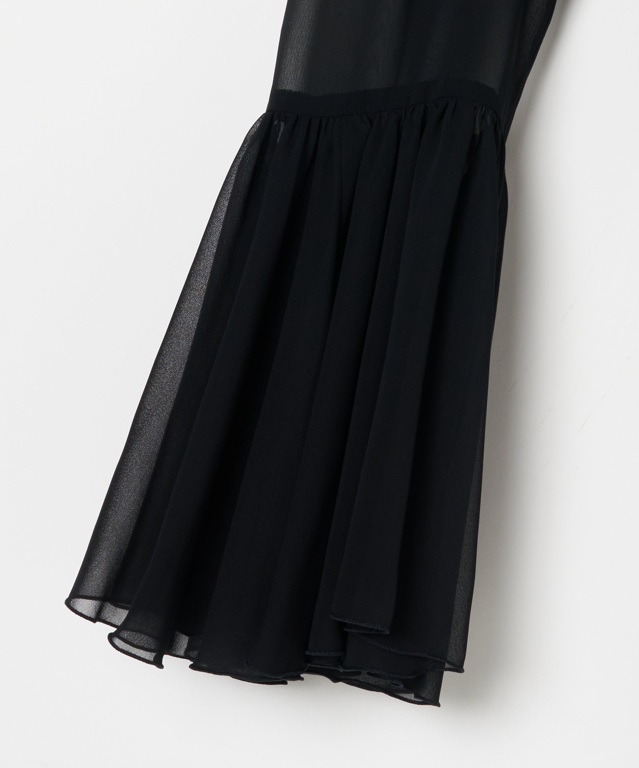 ベルフラワーのブラウス Black