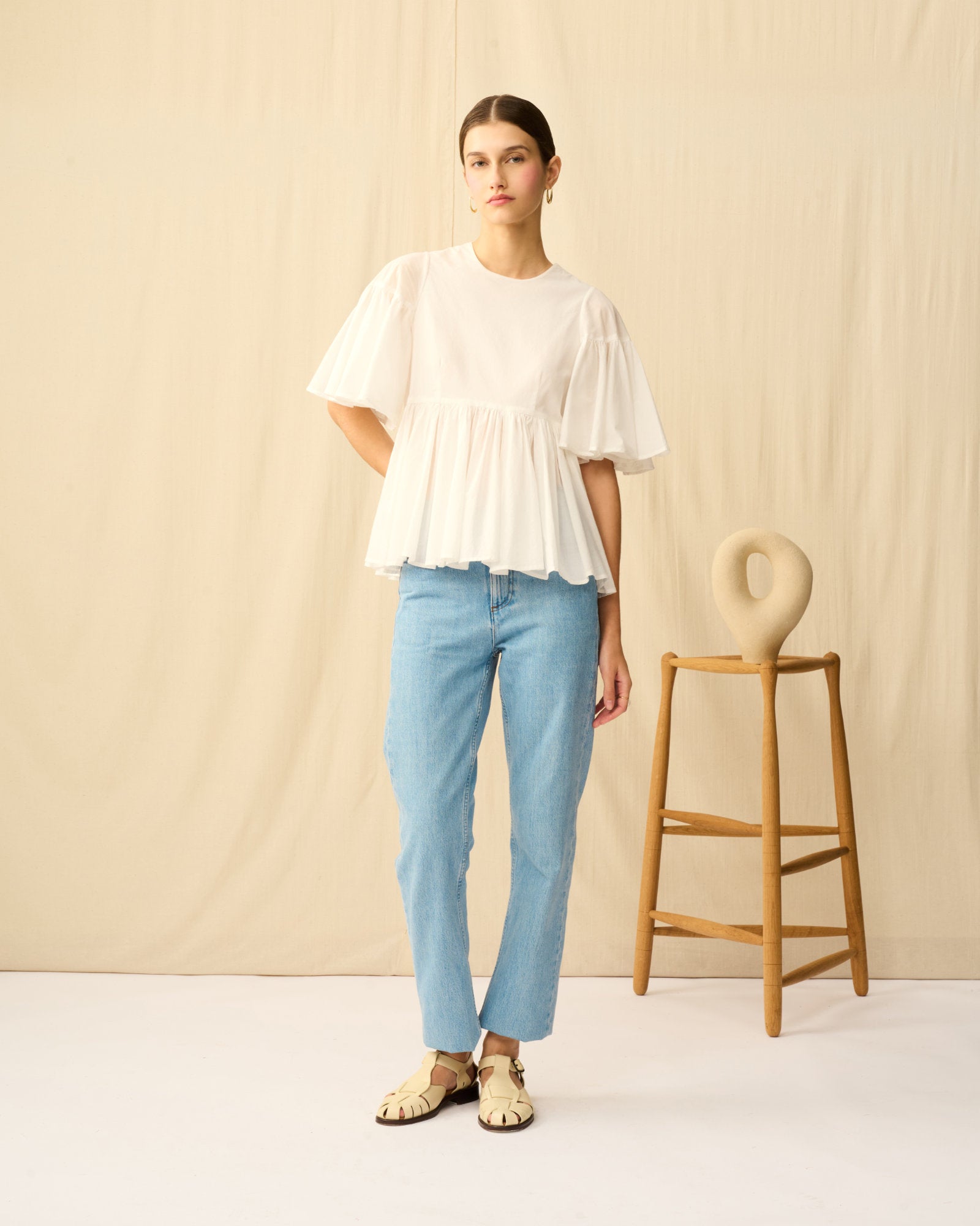 フリージアのブラウス White Chalcedony