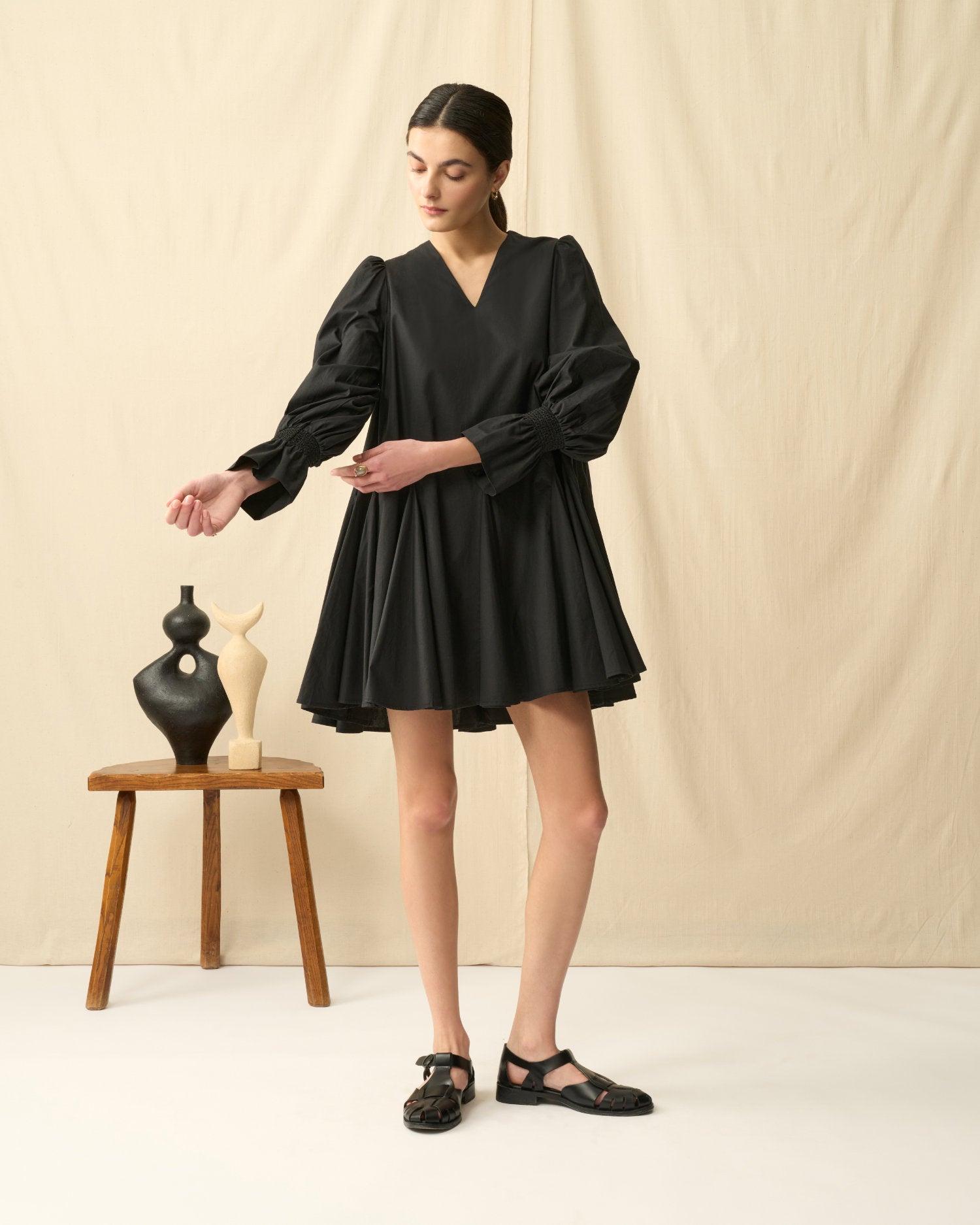 月影のミニドレス Onyx