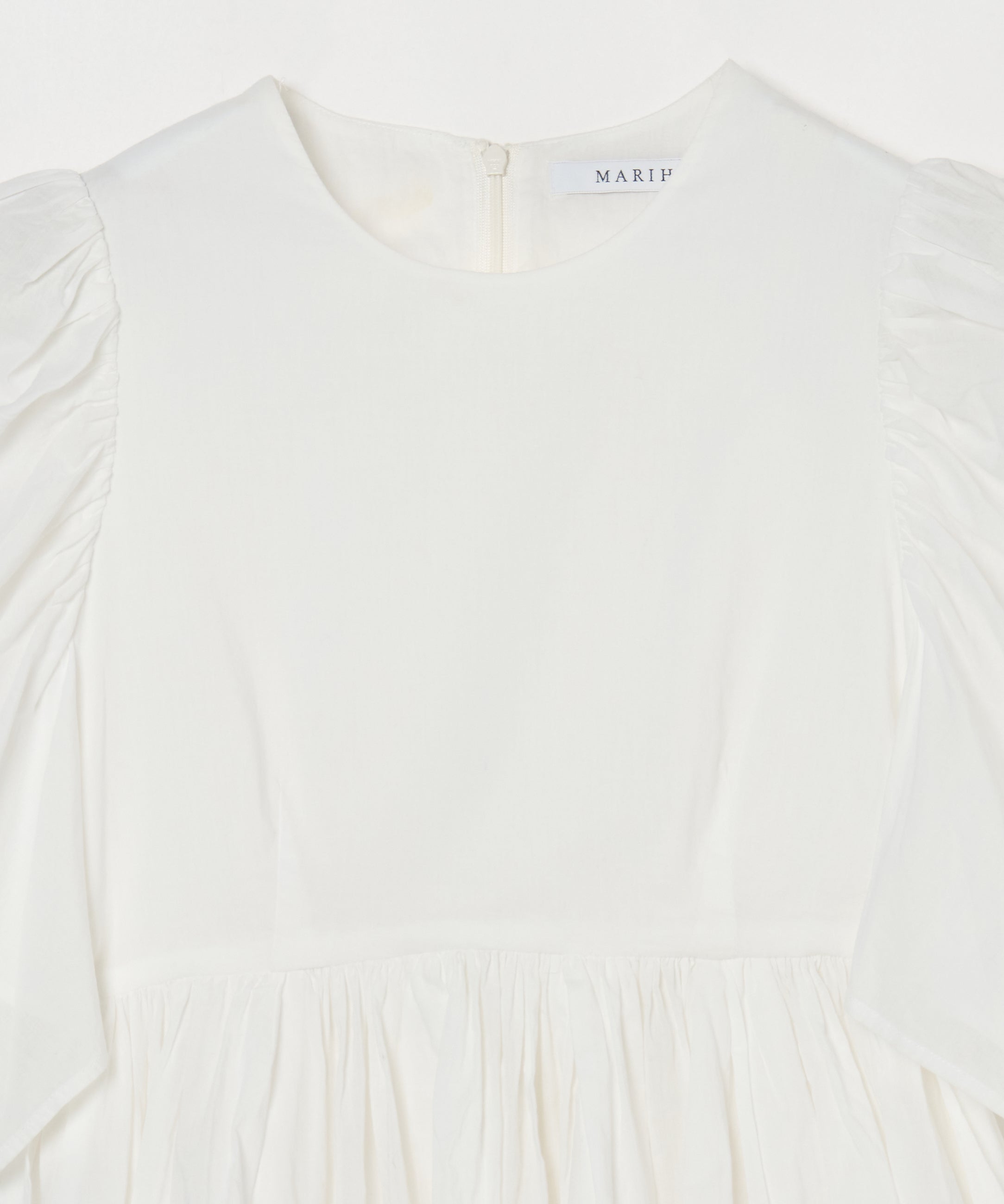 セレナーデのブラウス White Chalcedony