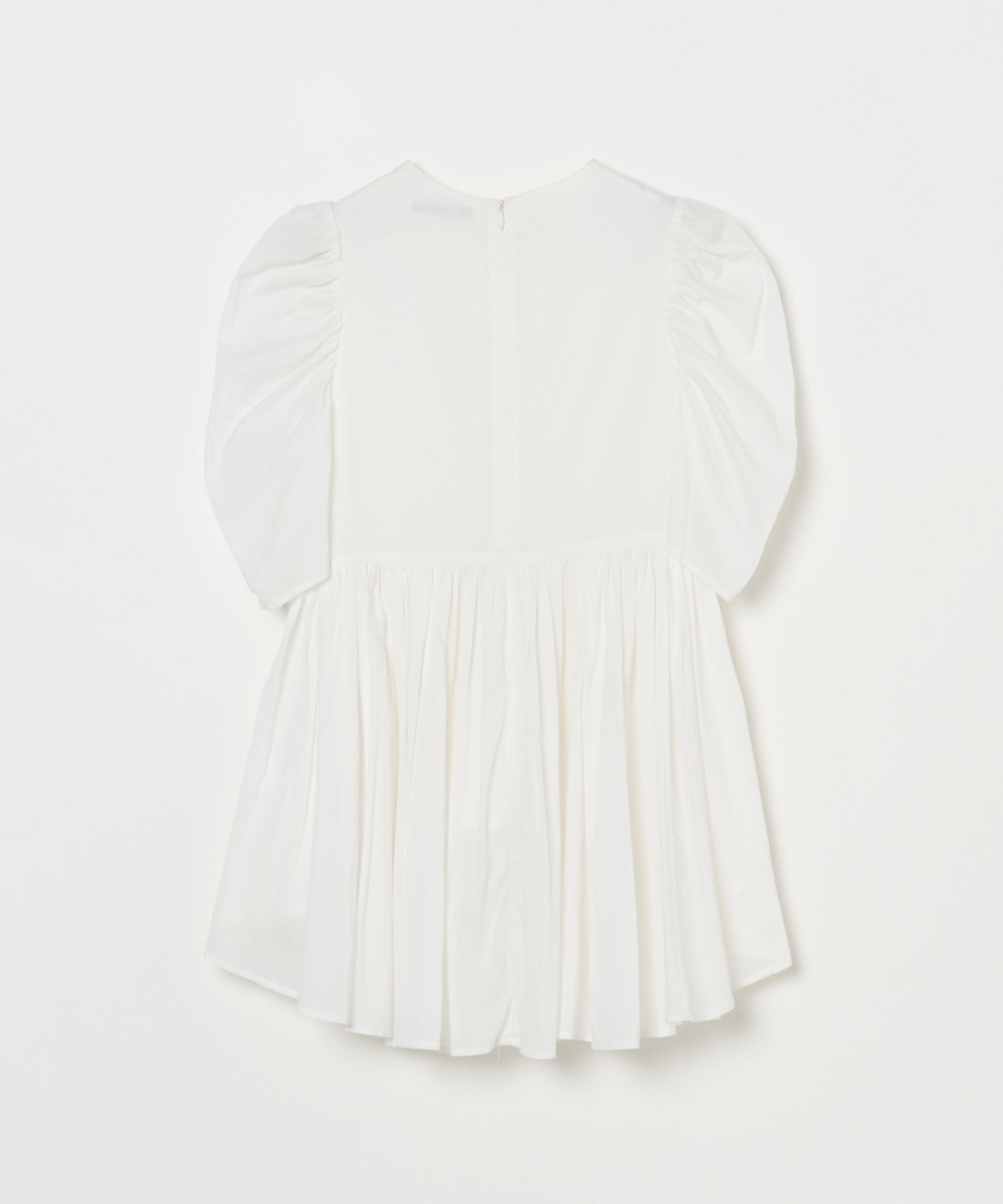 セレナーデのブラウス White Chalcedony