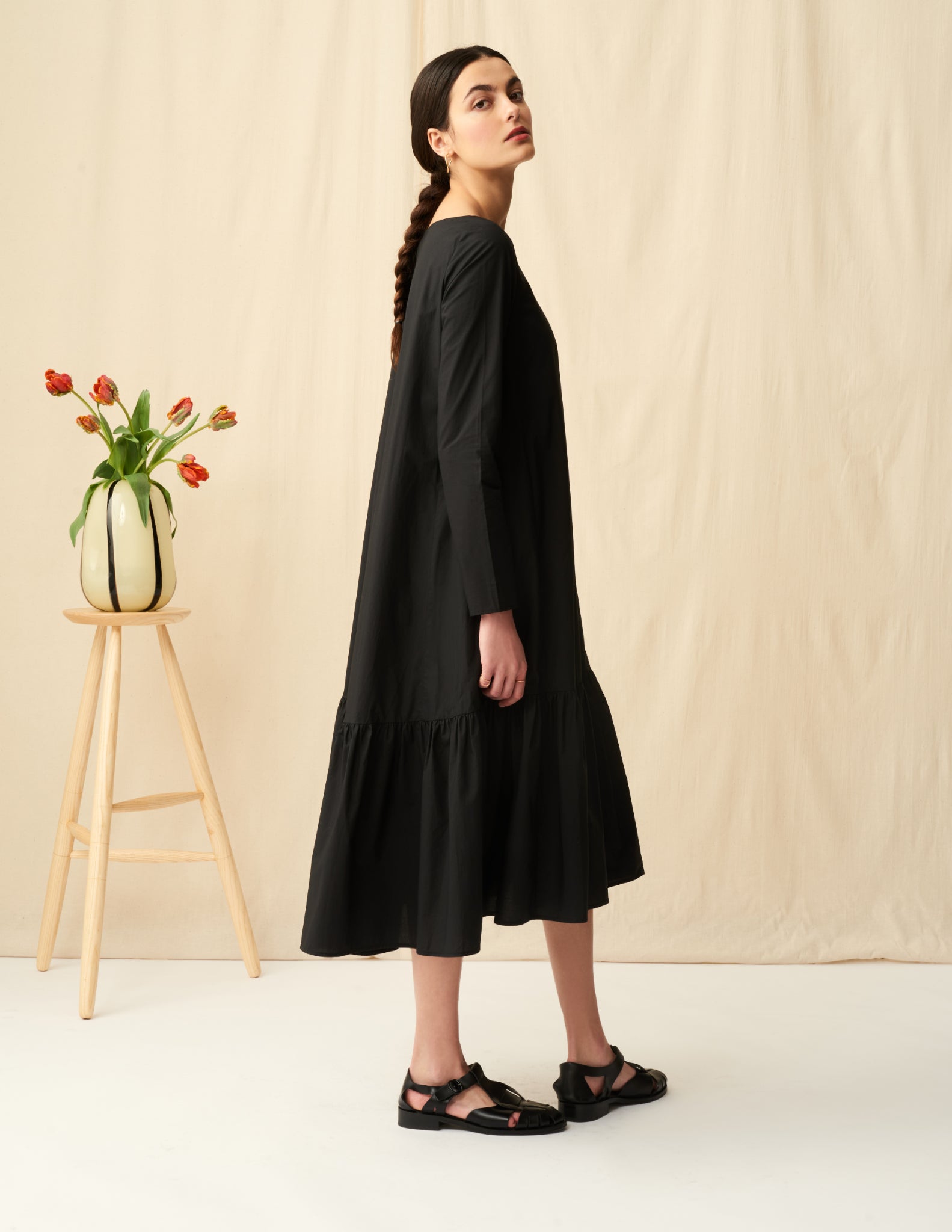 フラワーガーデンのドレス Onyx