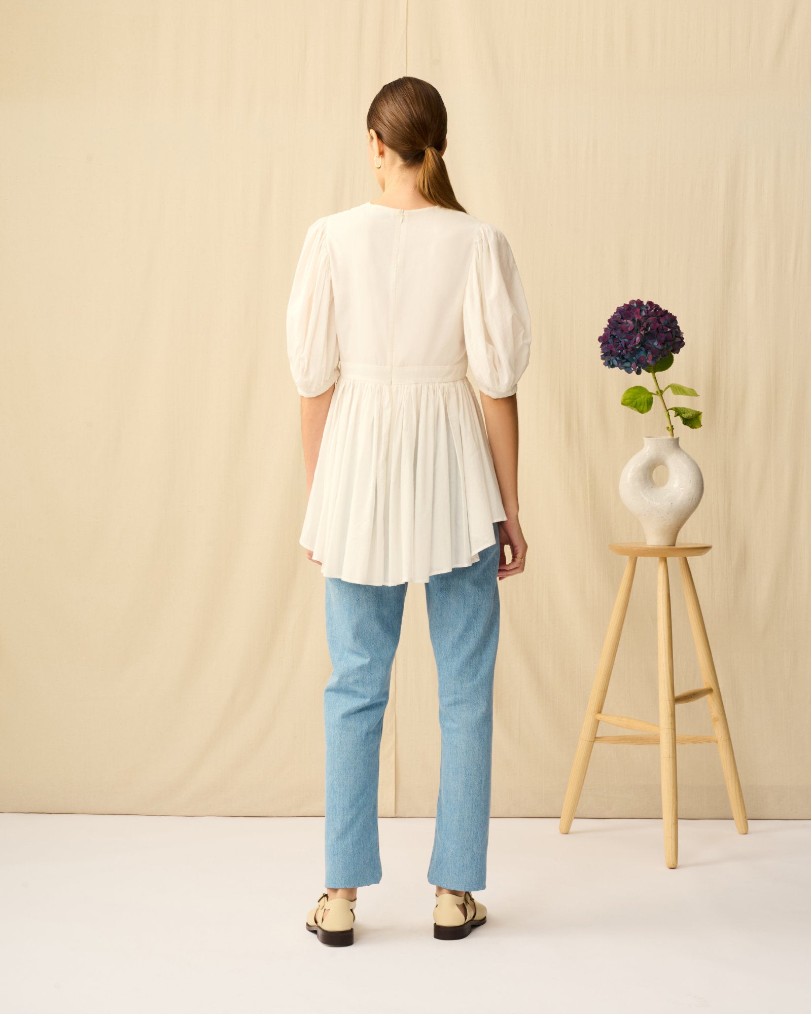 ラストダンスのブラウス White Chalcedony